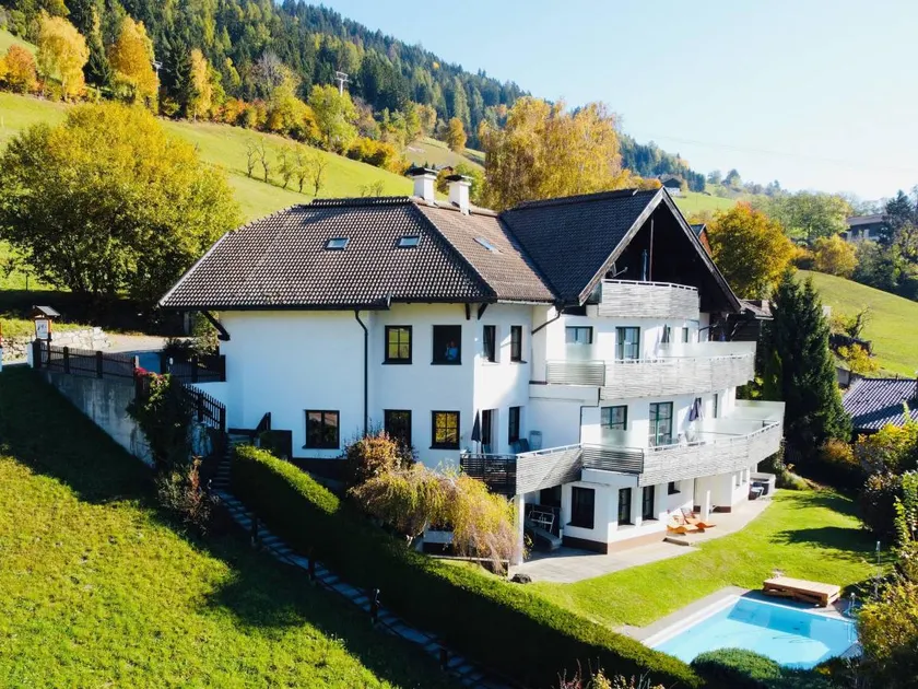 Wohnung mit Terrasse, beheiztem Pool und Garten - Image 1