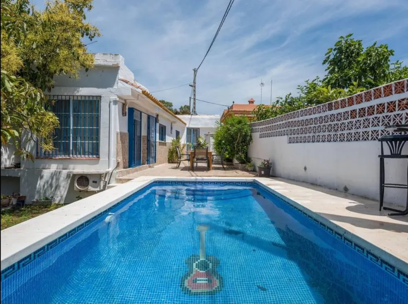 Fully equipped pleasant villa with private pool, terrace & barbeque | Sea view | Beach nearby - Image 1
