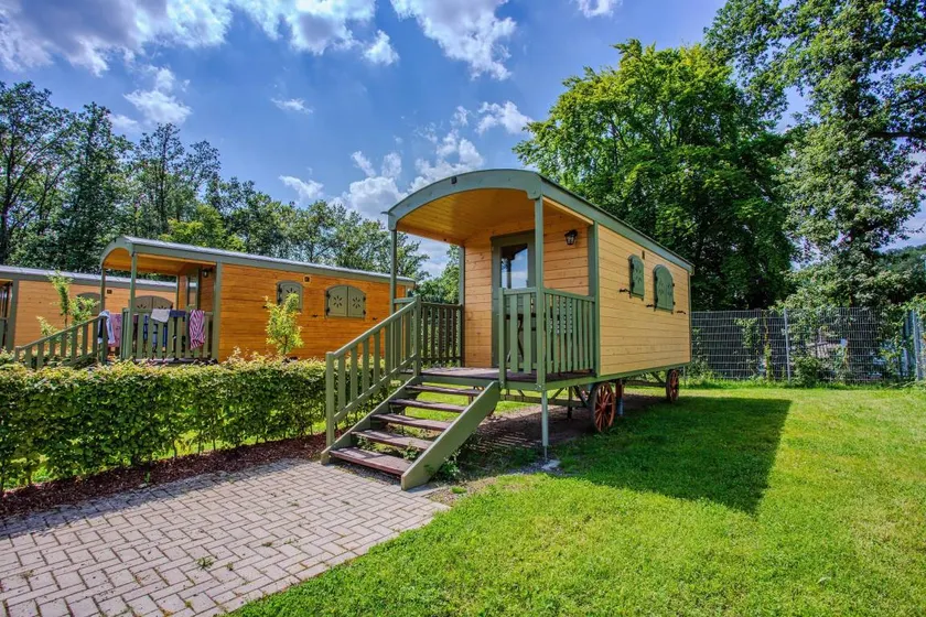 Children-friendly camping suite with barbeque, terrace & sauna | Pets are welcome - Image 1