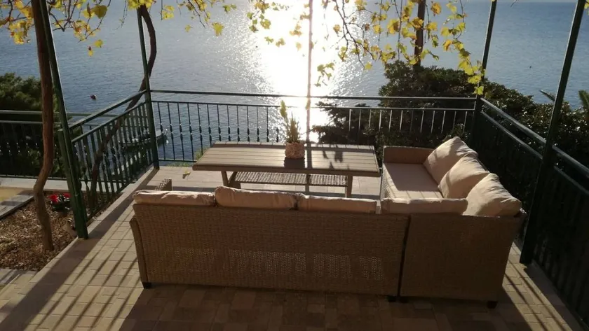 Nice holiday apartment with terrace & BBQ | Sea view | Close to the beach - Image 1