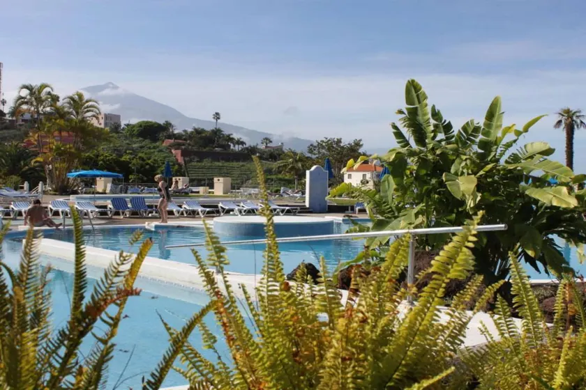 Fully equipped wonderful bungalow with terrace | Perfect for remote work - Image 1