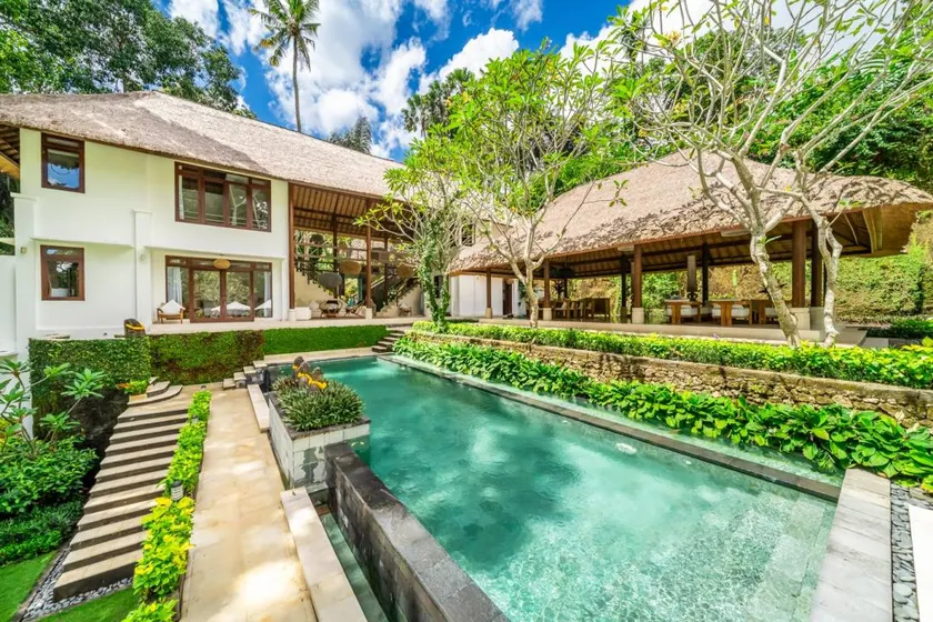 Children-friendly nice villa with terrace, garden & private pool - Image 1