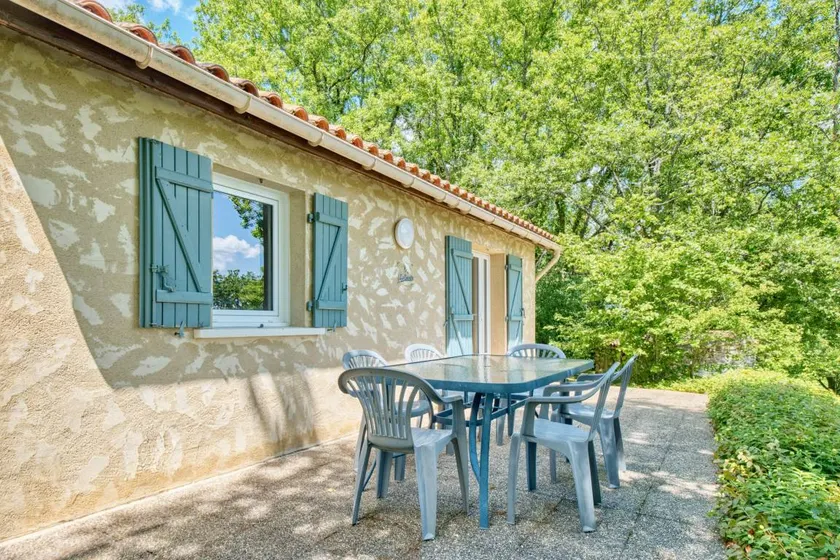 Cottage with terrace, pool & barbeque | Mountain view - Image 1