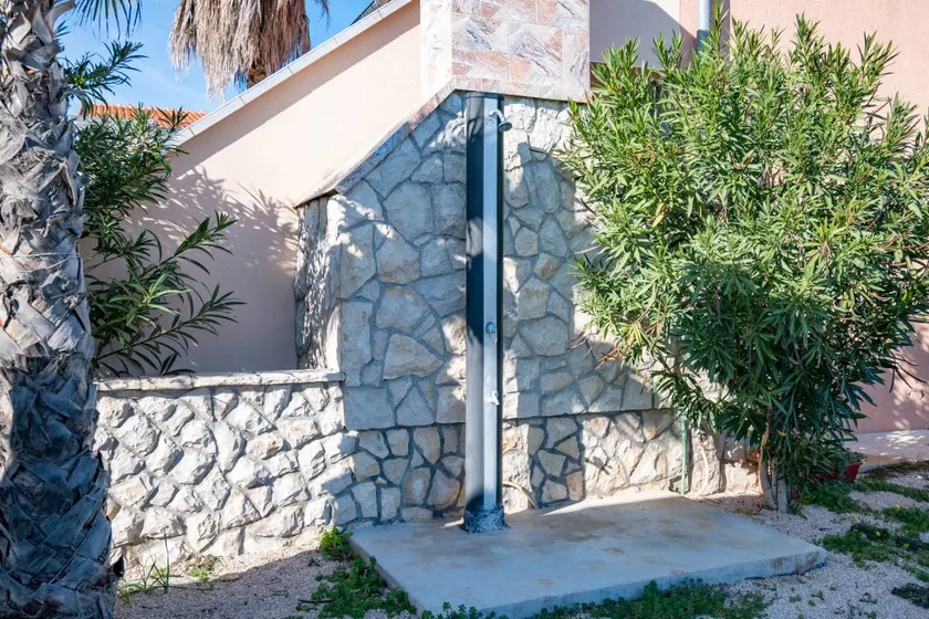 Three bedroom apartment with terrace and sea view Vir (A-20177-a) - Image 1