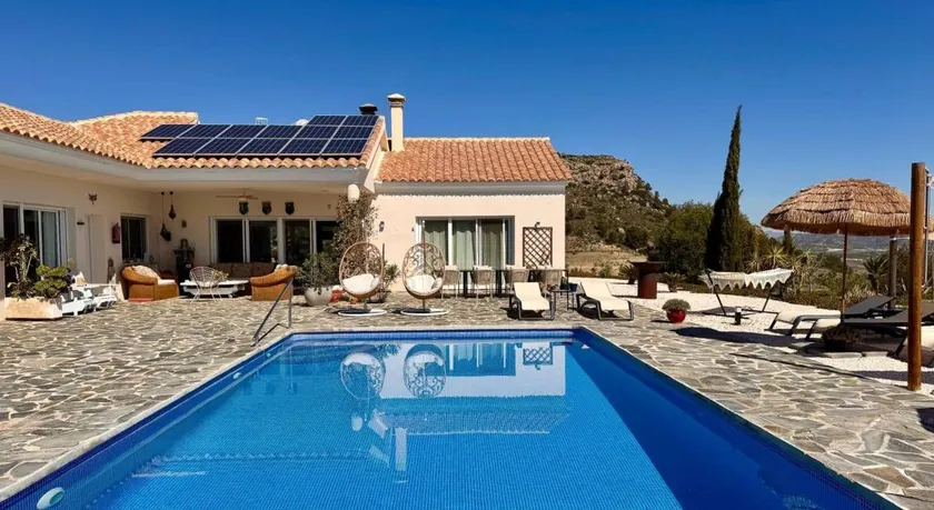 Familienfreundliches gemütliches Ferienhaus mit Grill, Whirlpool und Garten | Bergblick | Haustiere erlaubt - Image 1