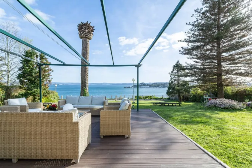 Luxury Seafront Villa in the Ares Estuary with Private Beach Access – Perfect for Families & Groups - Image 1