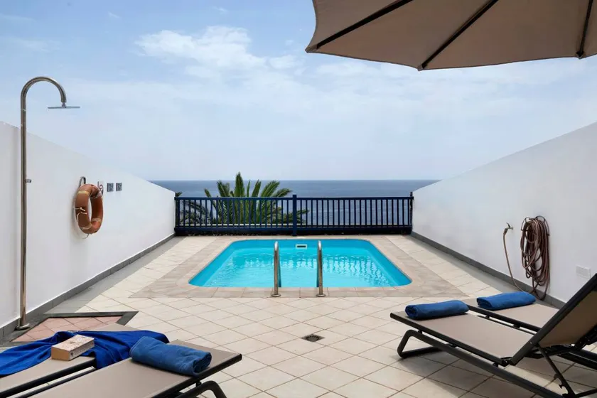 VILLA FARO - Image 1