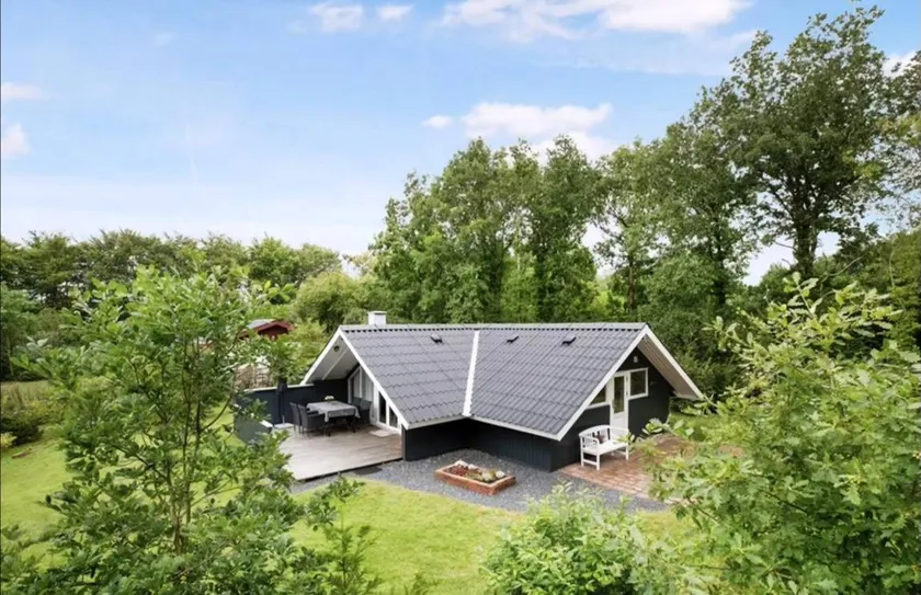 Ferienhaus mit Grill, Pool und Garten | Seeblick - Image 1