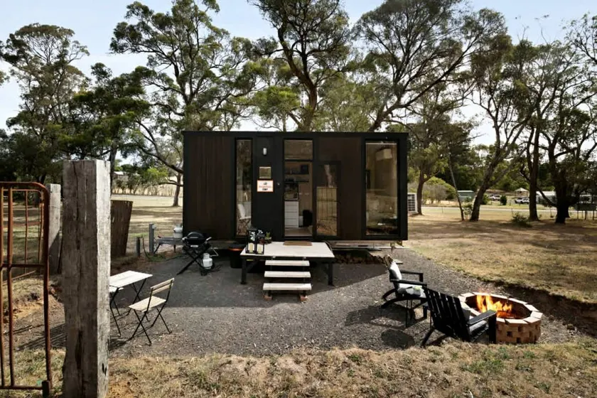 Delightfully Tiny House Ideal for a Peaceful Escape in Springmount, Victoria - Image 1