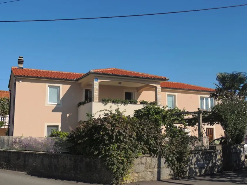 Flat with terrace | Pet-friendly - Image 1