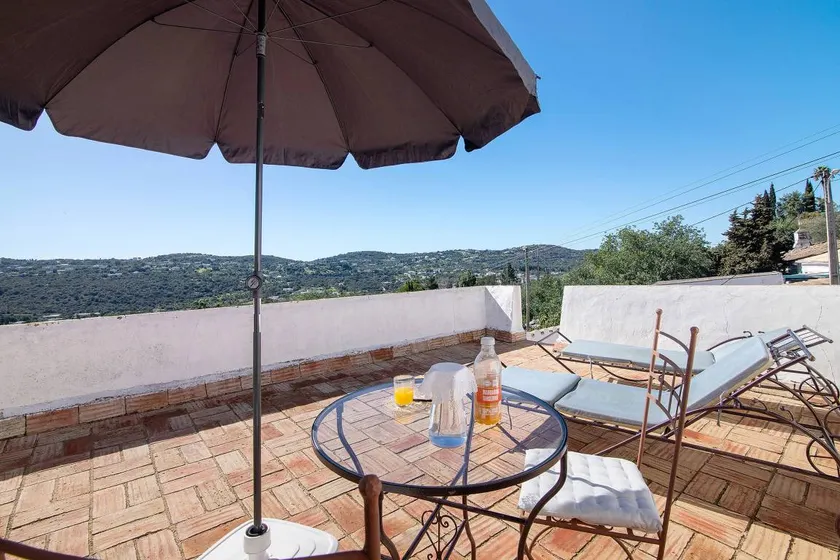 Appartamento con terrazza e giardino | Vista sulla montagna - Image 1