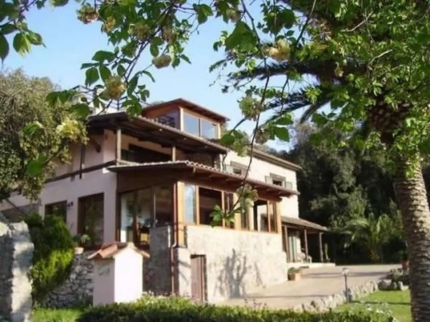 Holiday apartment with barbeque & garden | Nature view - Image 1
