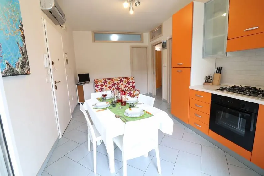 Child-friendly beautiful apartment | City view | Pet-friendly - Image 1