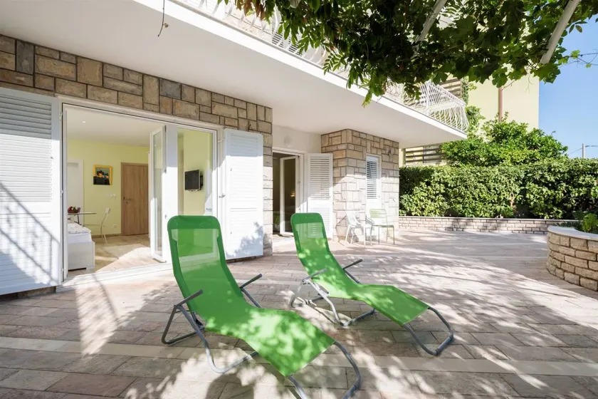 Schönes Apartment mit Garten und Terrasse | Gartenblick | Neben dem Strand - Image 1