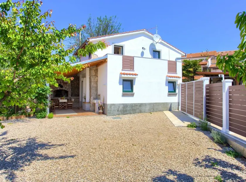 Tranquil Getaway Polje Villa With Pool - Image 1