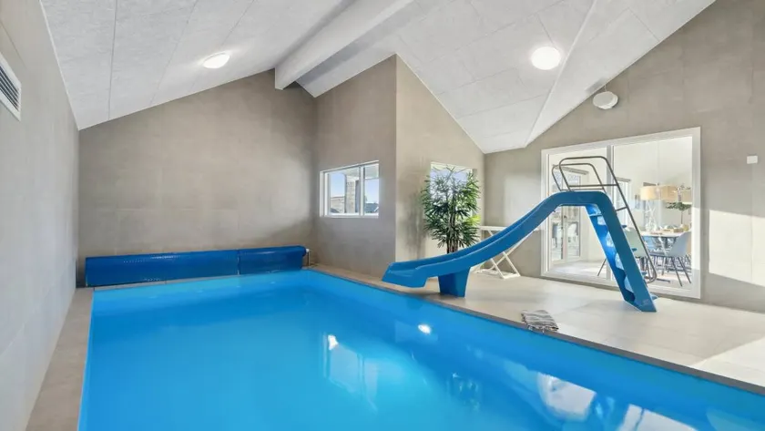 Ferienhaus mit privatem Pool und Garten - Image 1