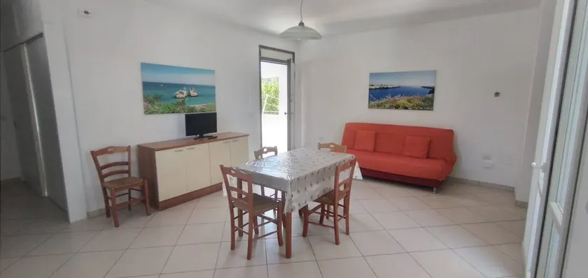 Family-oriented wonderful flat with BBQ, terrace & garden | Garden view - Image 1