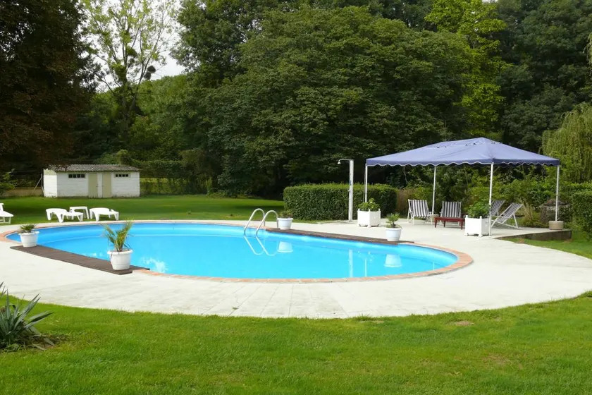 Riverside Villa in Liglet with Swimming Pool - Image 1