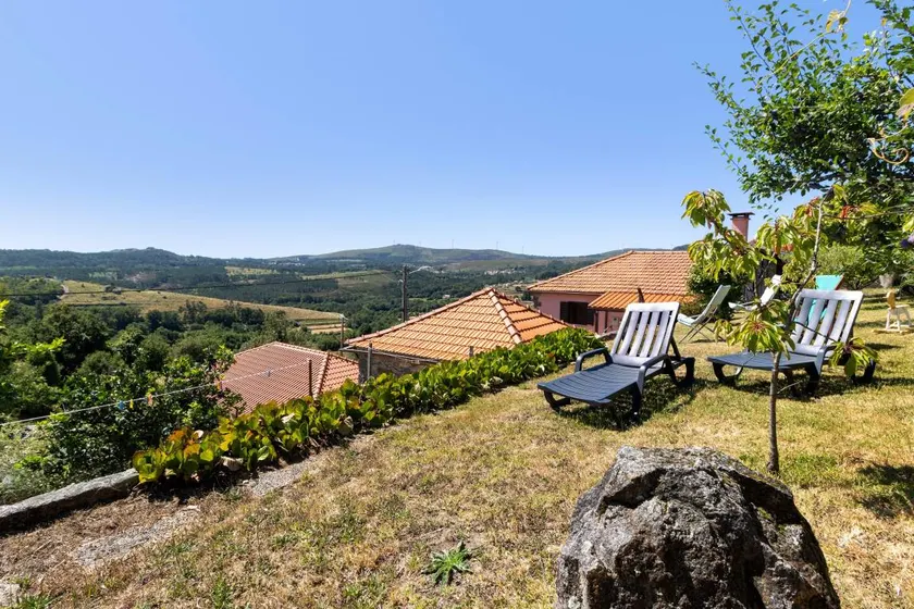 Casa con giardino e griglia | Vista sulla montagna - Image 1