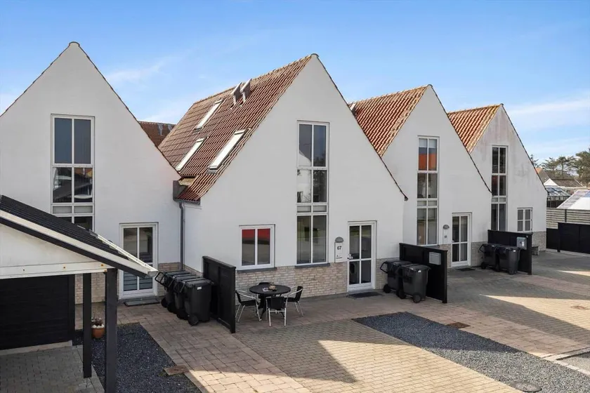Fully equipped big holiday home with terrace, barbeque & garden | Pets are welcome - Image 1