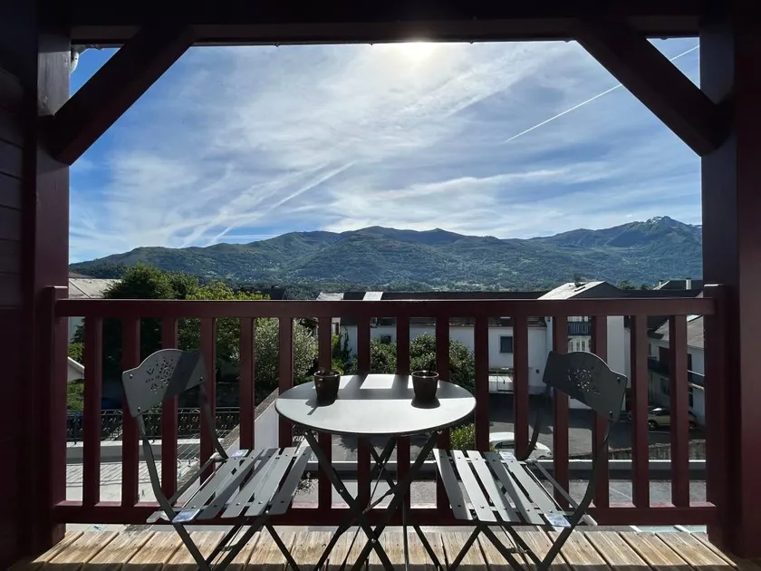 Fully equipped flat | Mountain view - Image 1