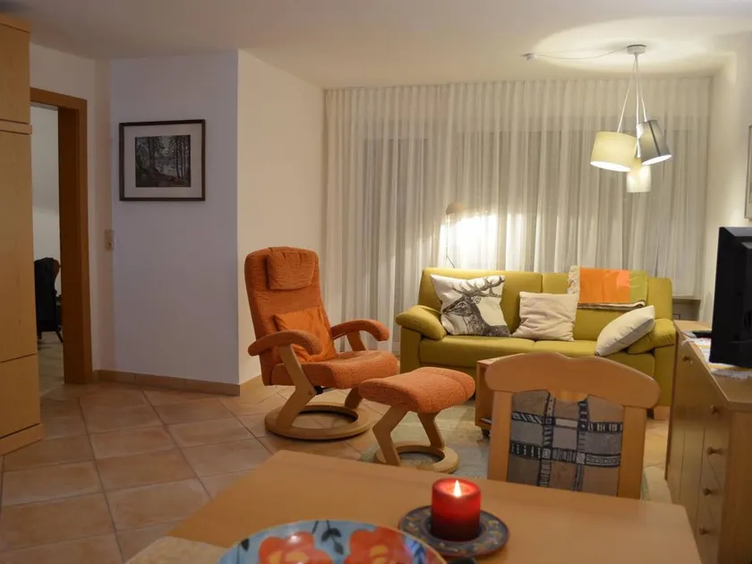 Geräumige 2-Zimmer-Wohnung mit Südbalkon - Image 1