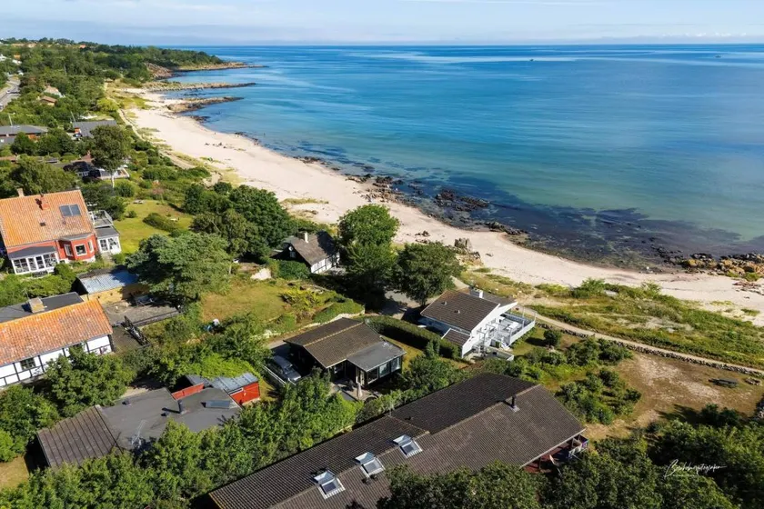 House with terrace | Beach nearby - Image 1