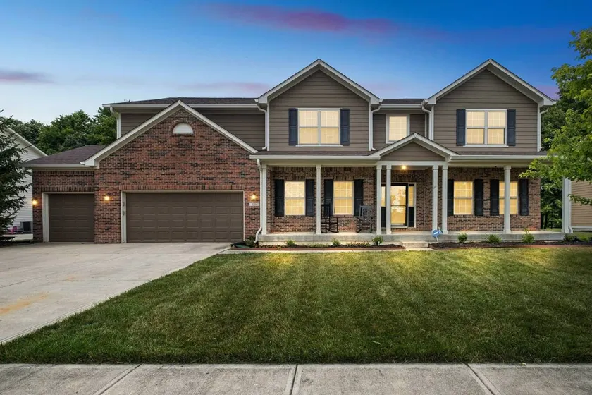 Spacious 4,700 Sq Ft Carmel Home: Designed for Extended Stays, - Image 1