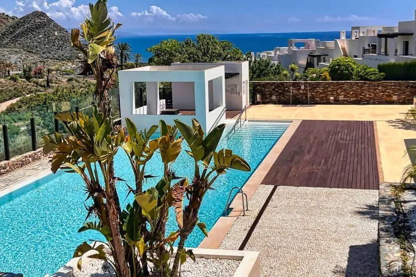 Ferienhaus 'Luxe - Macenas Resort Pool' mit Meerblick, WLAN & Klimaanlage - Image 1