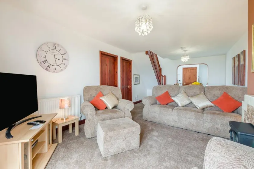 Family-oriented lovely house with garden | Pets are welcome - Image 1