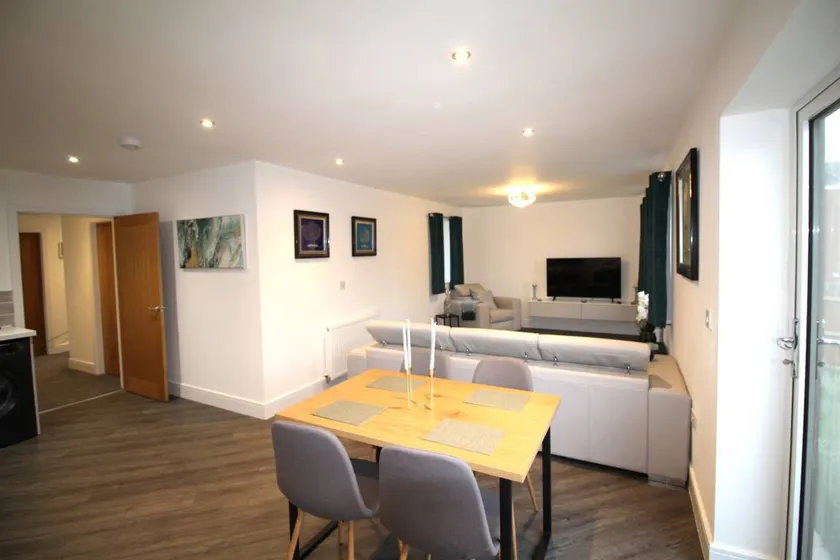 2 Bed Bungalow - Large Enclosed Garden - New Build - Image 1