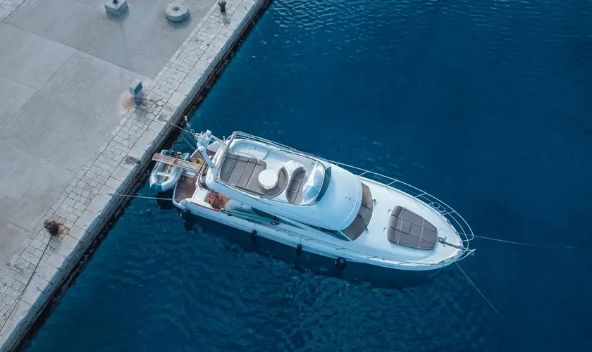 Boat with terrace | Next to Diocletian's Palace | Nature view - Image 1