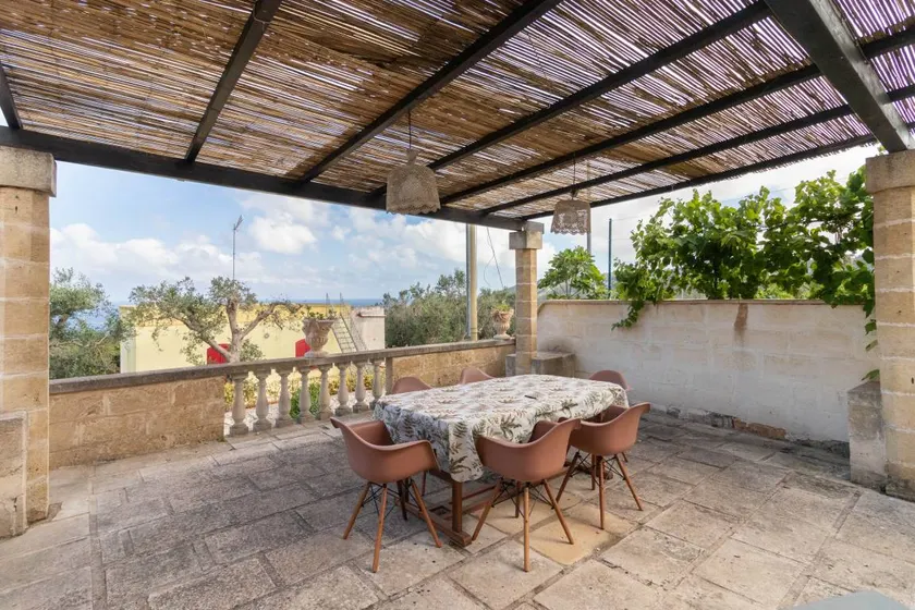 Apartment 'Appartamento Rosa' with Sea View, Private Terrace and Wi-Fi - Image 1