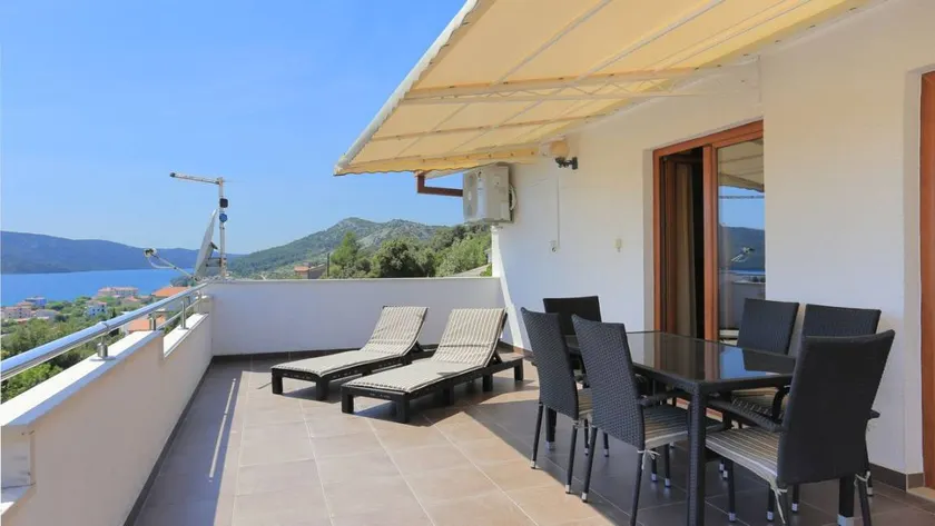 Apartamento con barbacoa y terraza | Vistas al mar - Image 1