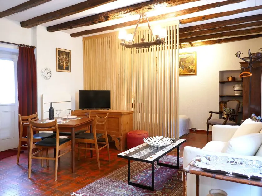 Dolfo in Motto with 1 bedrooms and 1 bathrooms - Image 1