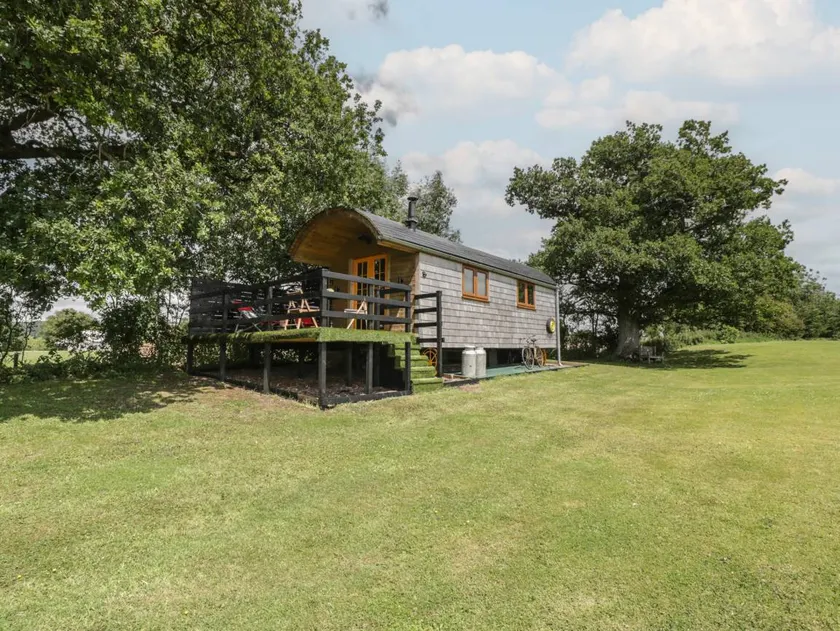 Child-friendly pleasant cottage with garden | Dogs allowed - Image 1
