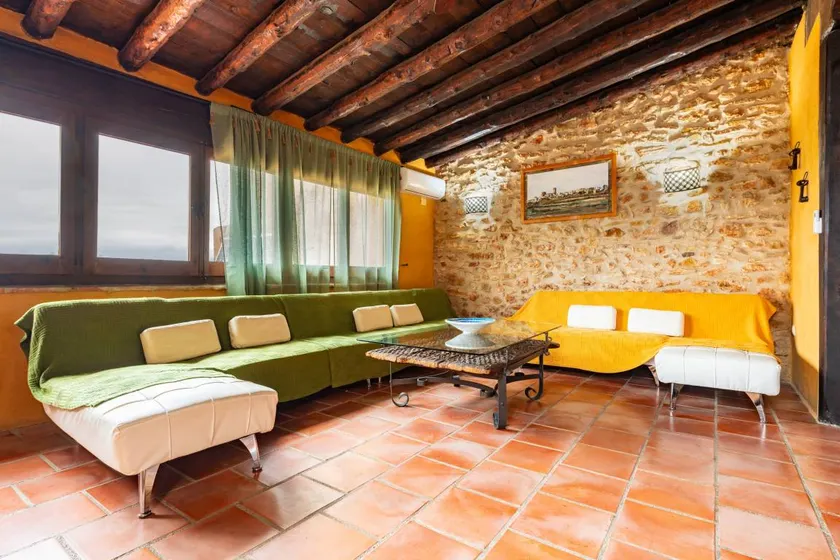 Holiday home with fast internet | Mountain view - Image 1