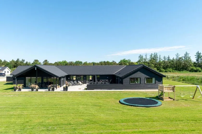 Großzügiges Ferienhaus mit Pool, Terrasse und Sauna | Haustiere erlaubt - Image 1