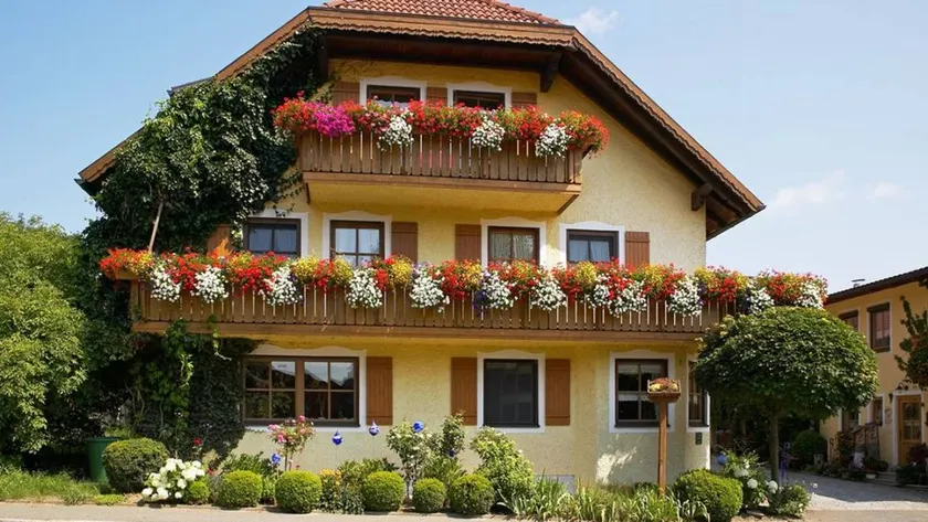 Holiday apartment with garden, terrace & sauna - Image 1