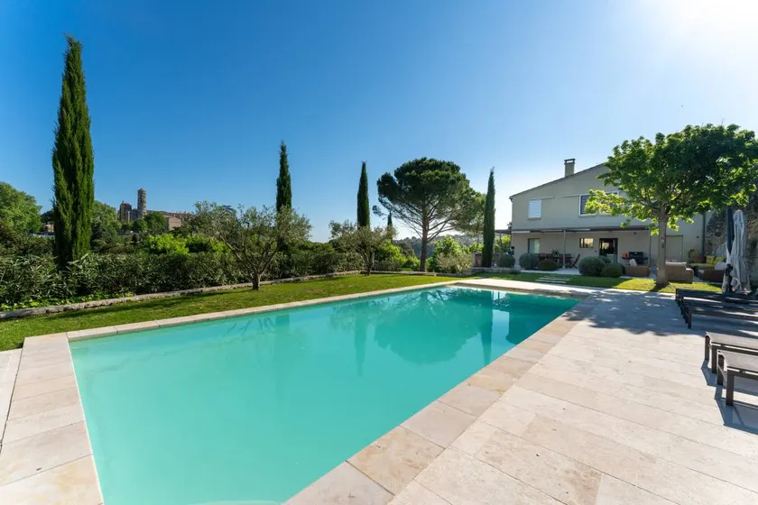 Villa with pool, garden & terrace | Garden view - Image 1