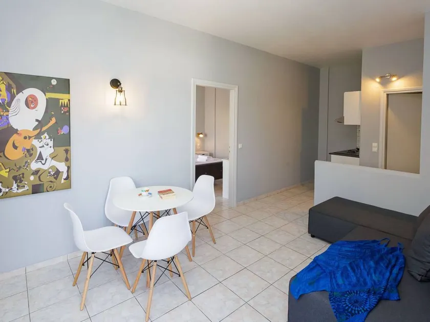 Wunderschöne Wohnung In Kato Gouves Mit Parkplatz - Image 1