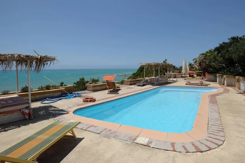 Flat with terrace & pool | Sea view - Image 1
