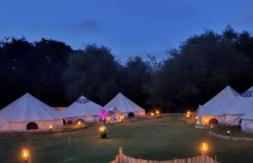 Beautifully Furnished Tents with Spacious Living Area in England - Image 1
