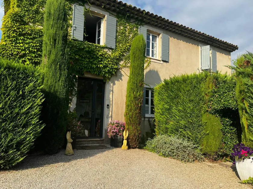 Fantastica casa adatta alle famiglie con giardino e piscina | Ammette cani - Image 1