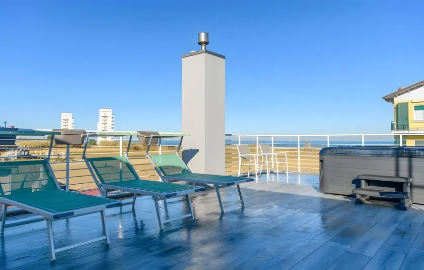 Merveilleux appartement avec jacuzzi et terrasse | Vue mer | À côté de la plage | Avec animaux autorisés - Image 1