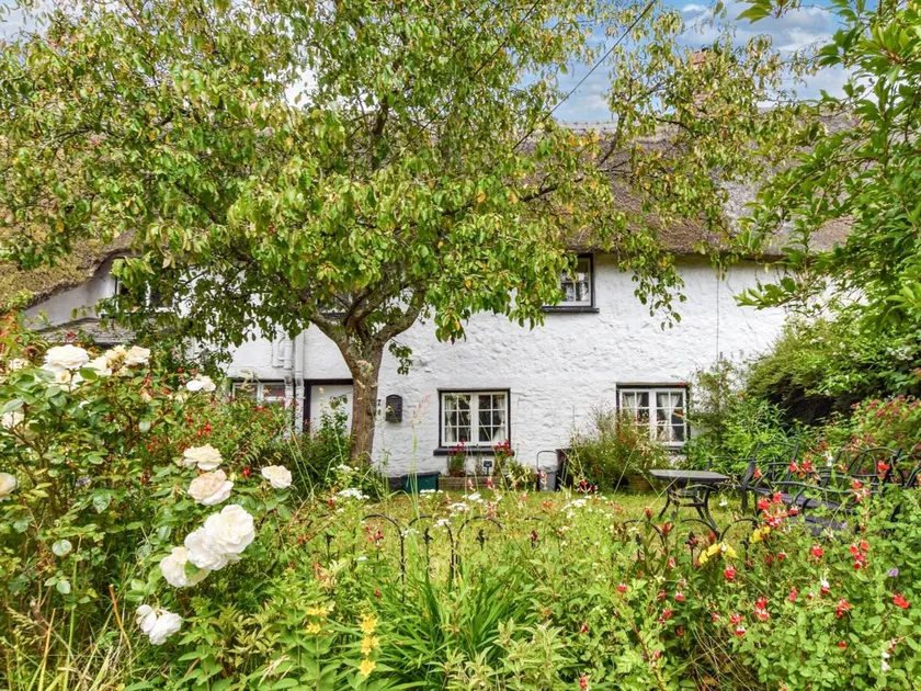 Child-friendly cottage with garden | Pet-friendly - Image 1