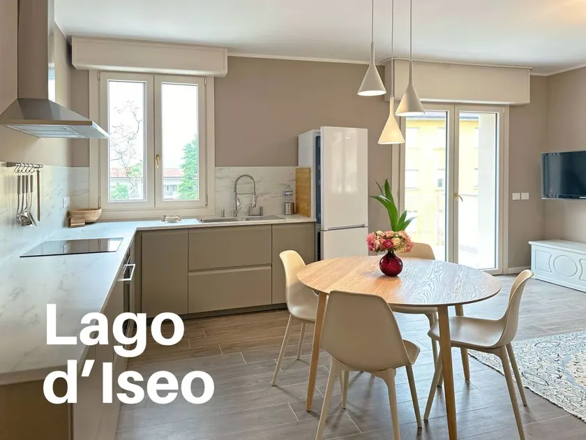 Elegance And Comfort On Lake Iseo - Image 1