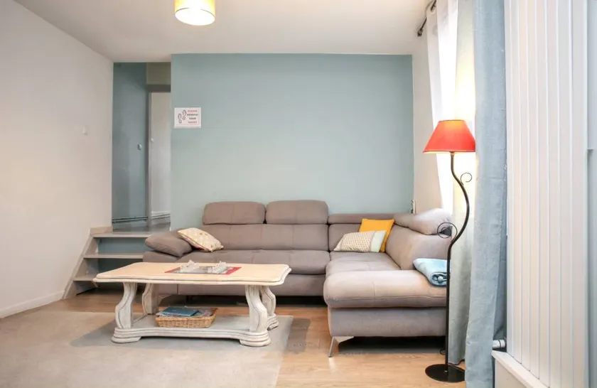 Fully equipped charming holiday home | City view - Image 1