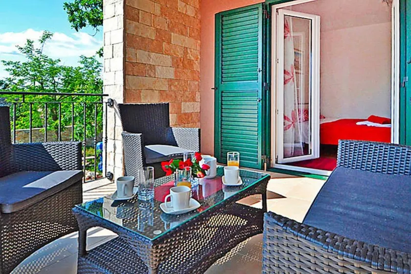 Voll ausgestattetes charmantes Ferienhaus mit Terrasse, Grill und Garten | Hunde erlaubt - Image 1
