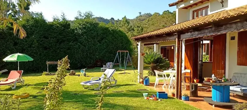 Holiday home with garden, BBQ & terrace | Mountain view | Suitable for remote work - Image 1